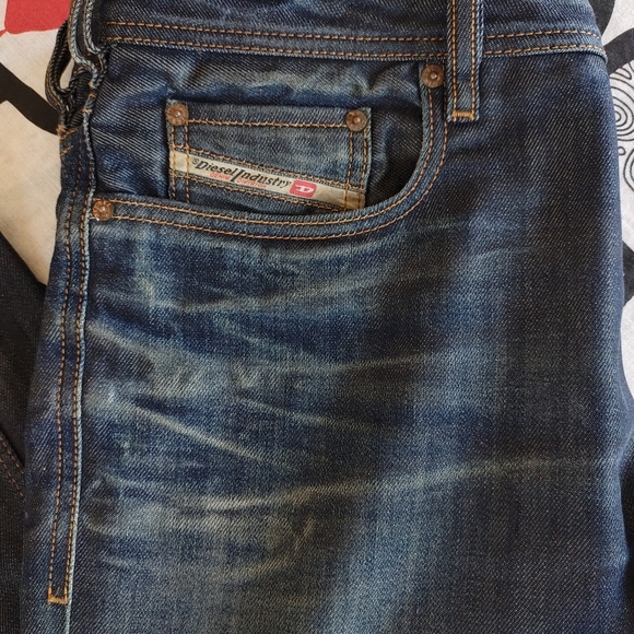 DIESEL Men's Jeans W44 L32 - Picture 5 of 10
